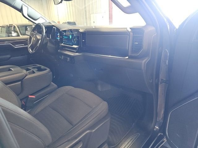 2022 Chevrolet Silverado 1500 LT (2FL)