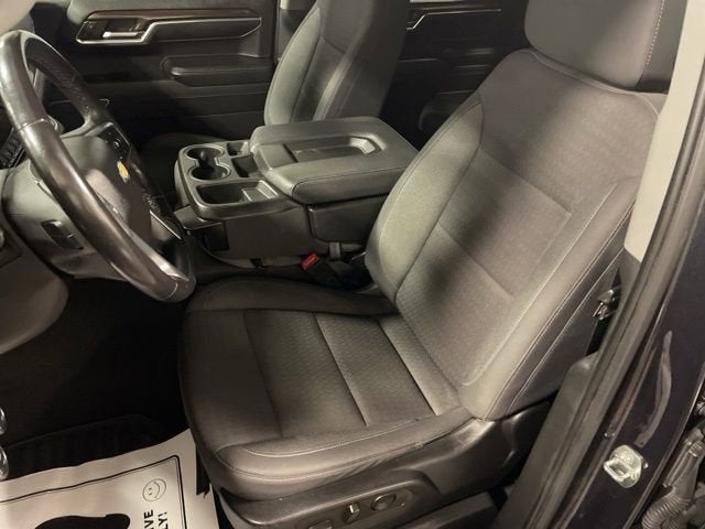 2022 Chevrolet Silverado 1500 LT (2FL)