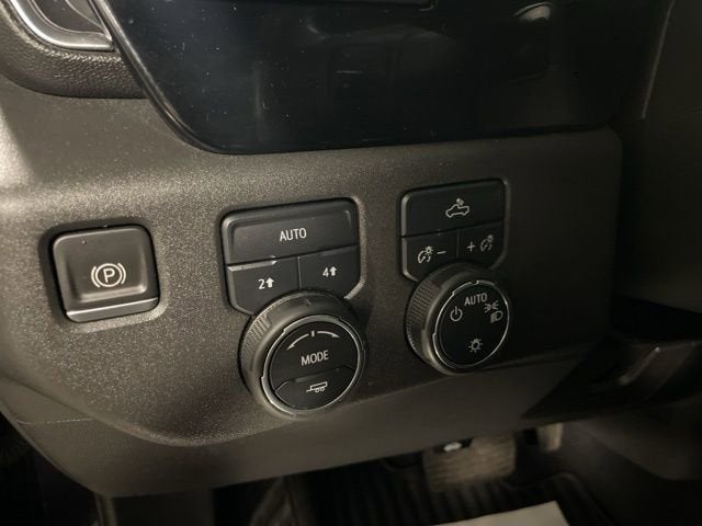 2022 Chevrolet Silverado 1500 LT (2FL)