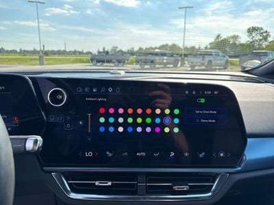 2025 Chevrolet Equinox EV LT