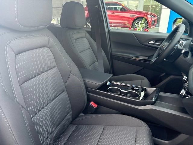 2027 Chevrolet Equinox LT - Photo 11