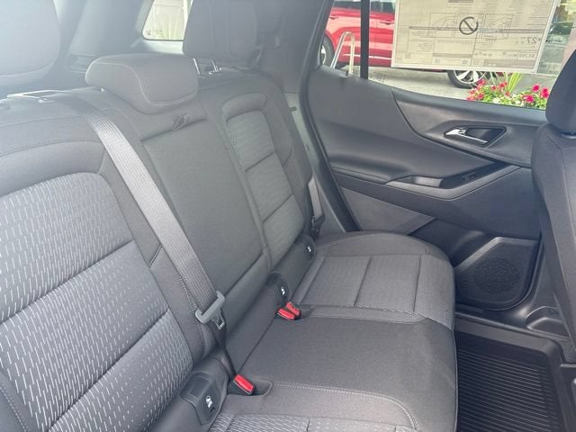 2027 Chevrolet Equinox LT - Photo 21
