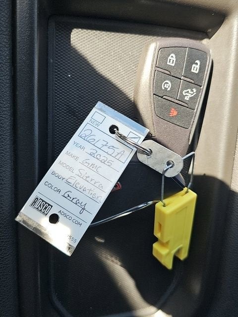 2025 GMC Sierra 1500 Elevation