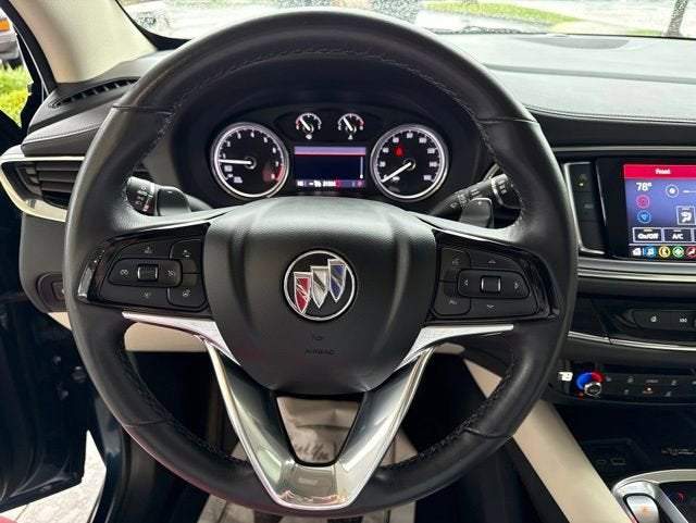 2023 Buick Enclave Essence
