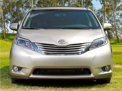 2017 Toyota Sienna LE Auto Access Seat