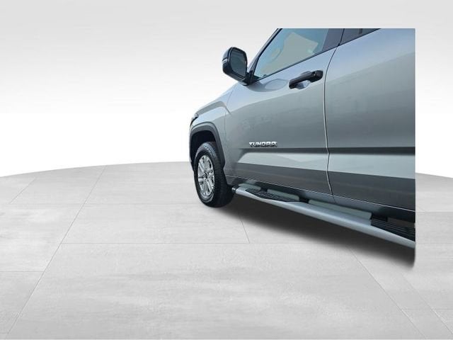 2022 Toyota Tundra 4WD SR5