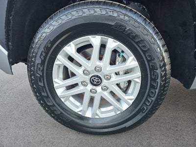 2022 Toyota Tundra 4WD SR5