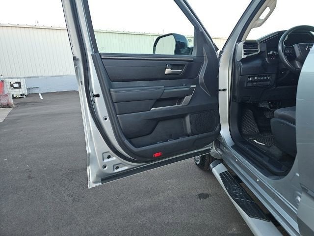 2022 Toyota Tundra 4WD SR5