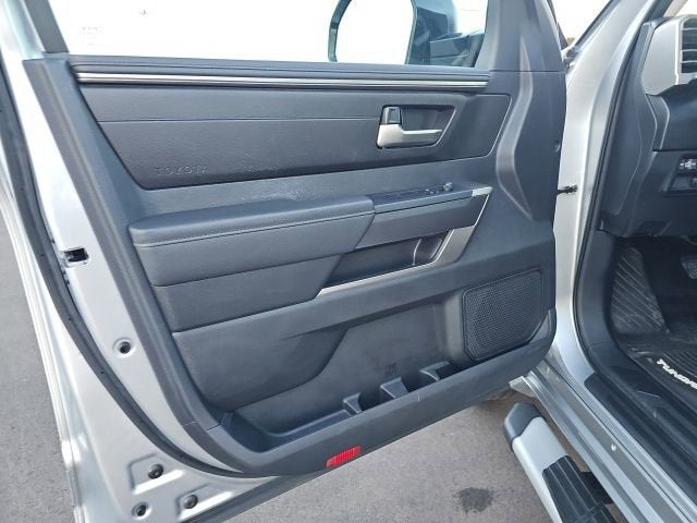 2022 Toyota Tundra 4WD SR5