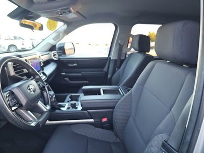 2022 Toyota Tundra 4WD SR5