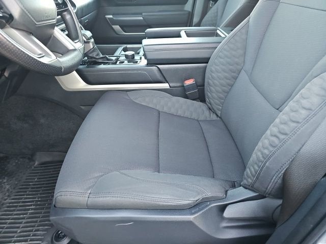 2022 Toyota Tundra 4WD SR5