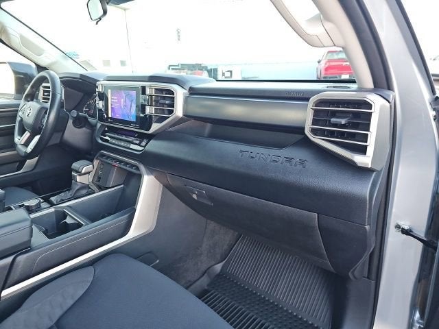 2022 Toyota Tundra 4WD SR5