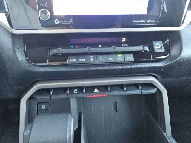 2022 Toyota Tundra 4WD SR5