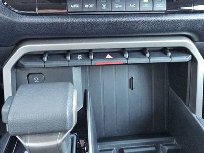 2022 Toyota Tundra 4WD SR5