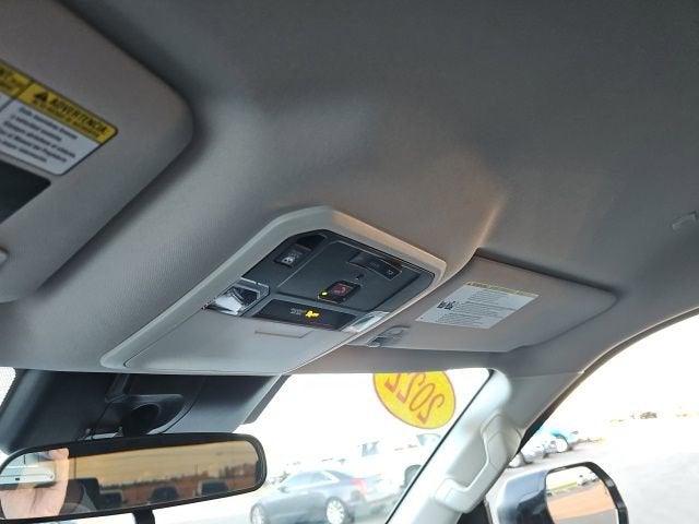 2022 Toyota Tundra 4WD SR5