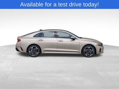 2022 Kia K5 EX