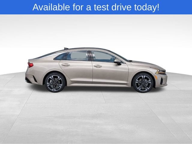 2022 Kia K5 EX