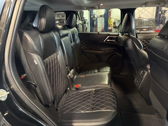 2023 Mitsubishi Outlander SEL