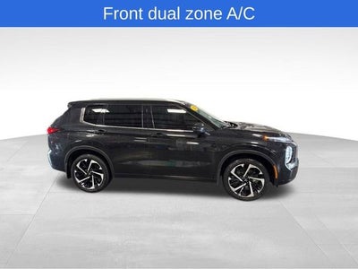 2023 Mitsubishi Outlander SEL