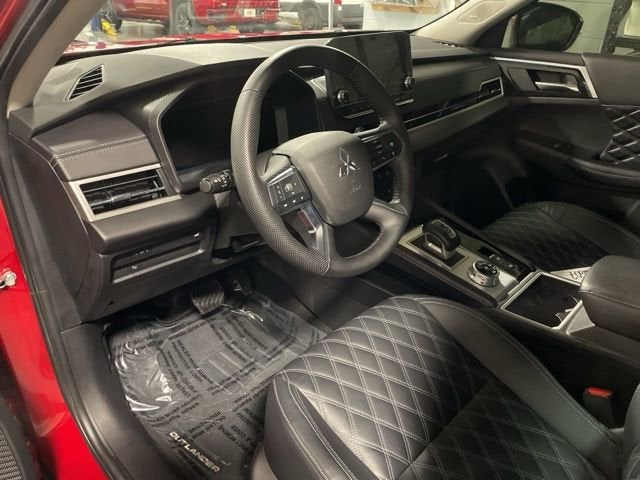 2023 Mitsubishi Outlander SEL