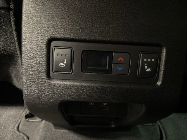 2023 Mitsubishi Outlander SEL