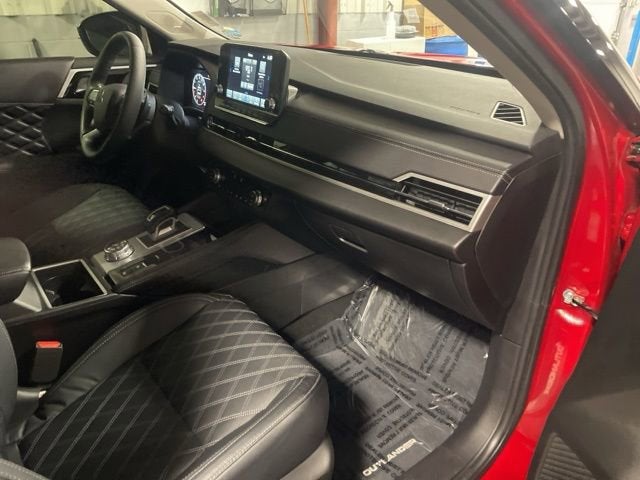 2023 Mitsubishi Outlander SEL