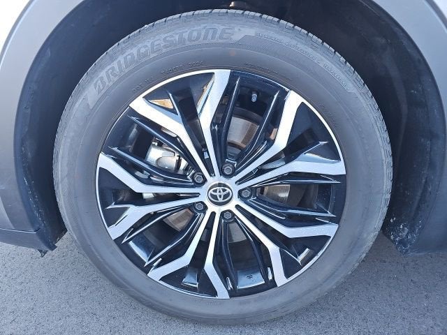 2025 Toyota Crown XLE