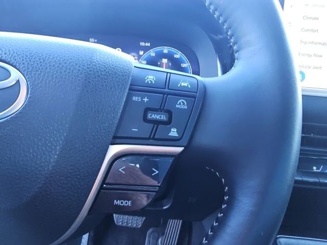 2025 Toyota Crown XLE