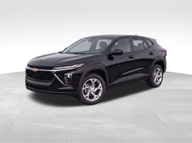 2026 Chevrolet Trax LS - Photo 8
