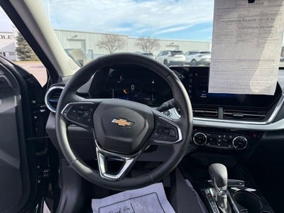 2025 Chevrolet Trax LT