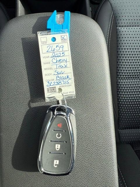 2025 Chevrolet Trax LT