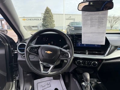 2025 Chevrolet Trax LT