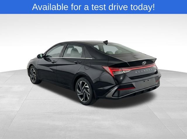 2025 Hyundai Elantra Limited