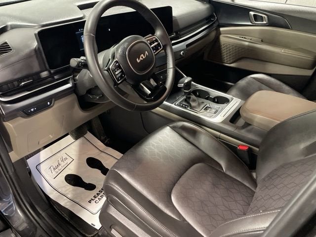 2025 Kia Carnival LXS