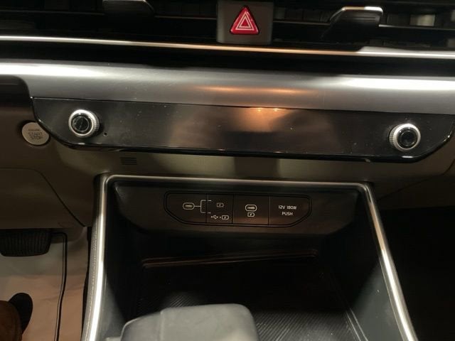 2025 Kia Carnival LXS