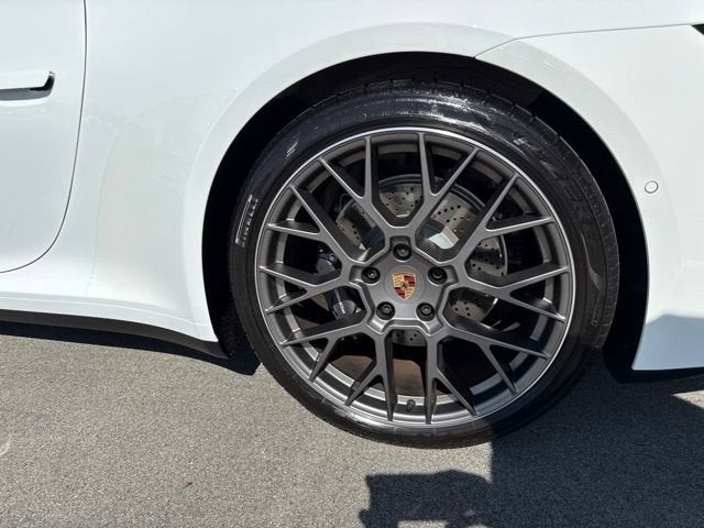 2025 Porsche 911 Carrera