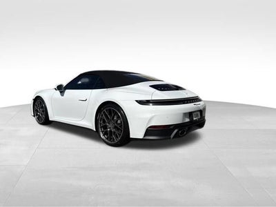 2025 Porsche 911 Carrera
