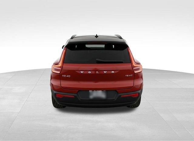 2021 Volvo XC40 R-Design