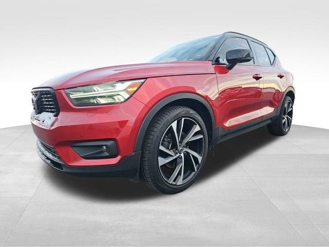 2021 Volvo XC40 R-Design