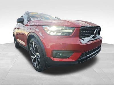 2021 Volvo XC40 R-Design