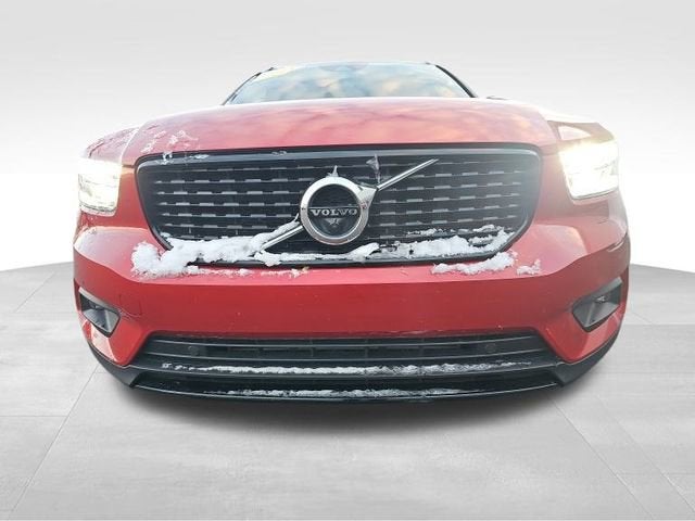 2021 Volvo XC40 R-Design