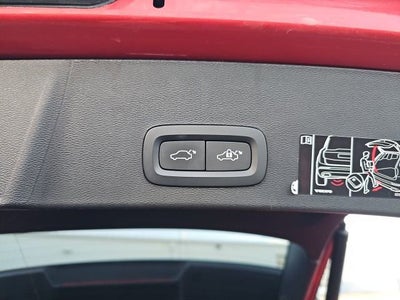 2021 Volvo XC40 R-Design