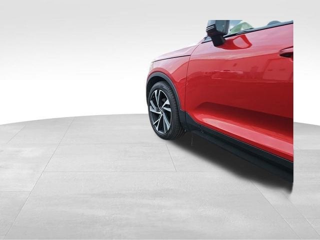 2021 Volvo XC40 R-Design