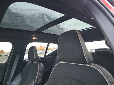 2021 Volvo XC40 R-Design