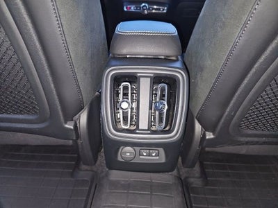 2021 Volvo XC40 R-Design