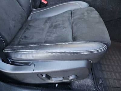 2021 Volvo XC40 R-Design