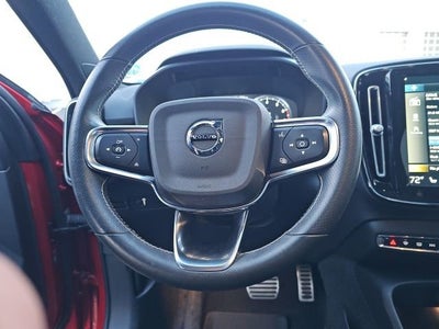 2021 Volvo XC40 R-Design