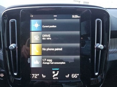 2021 Volvo XC40 R-Design