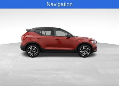 2021 Volvo XC40 R-Design