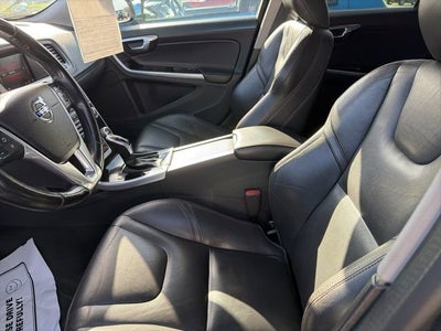 2016 Volvo V60 Cross Country T5